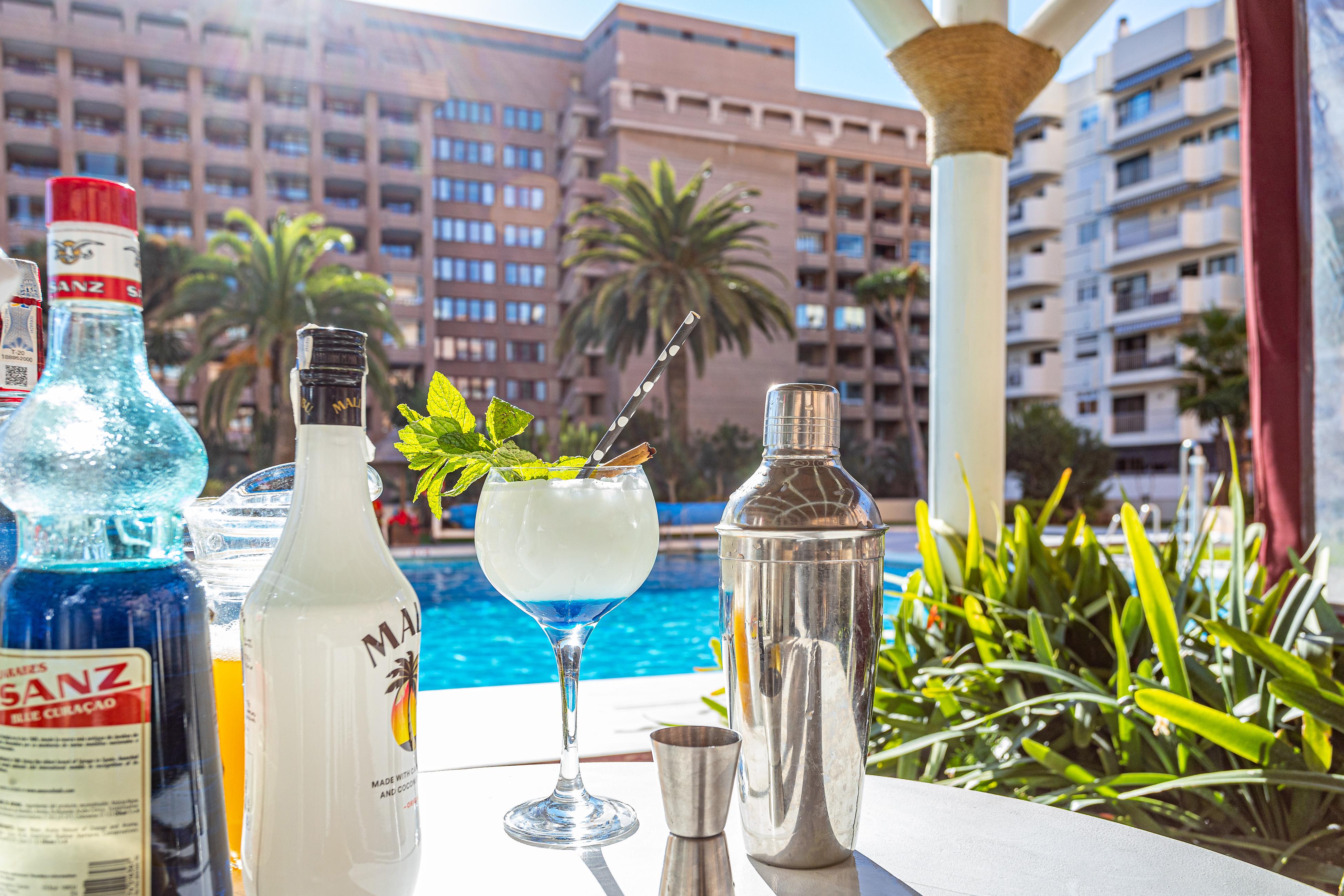 Hotel Apartamentos Pyr Fuengirola Εξωτερικό φωτογραφία