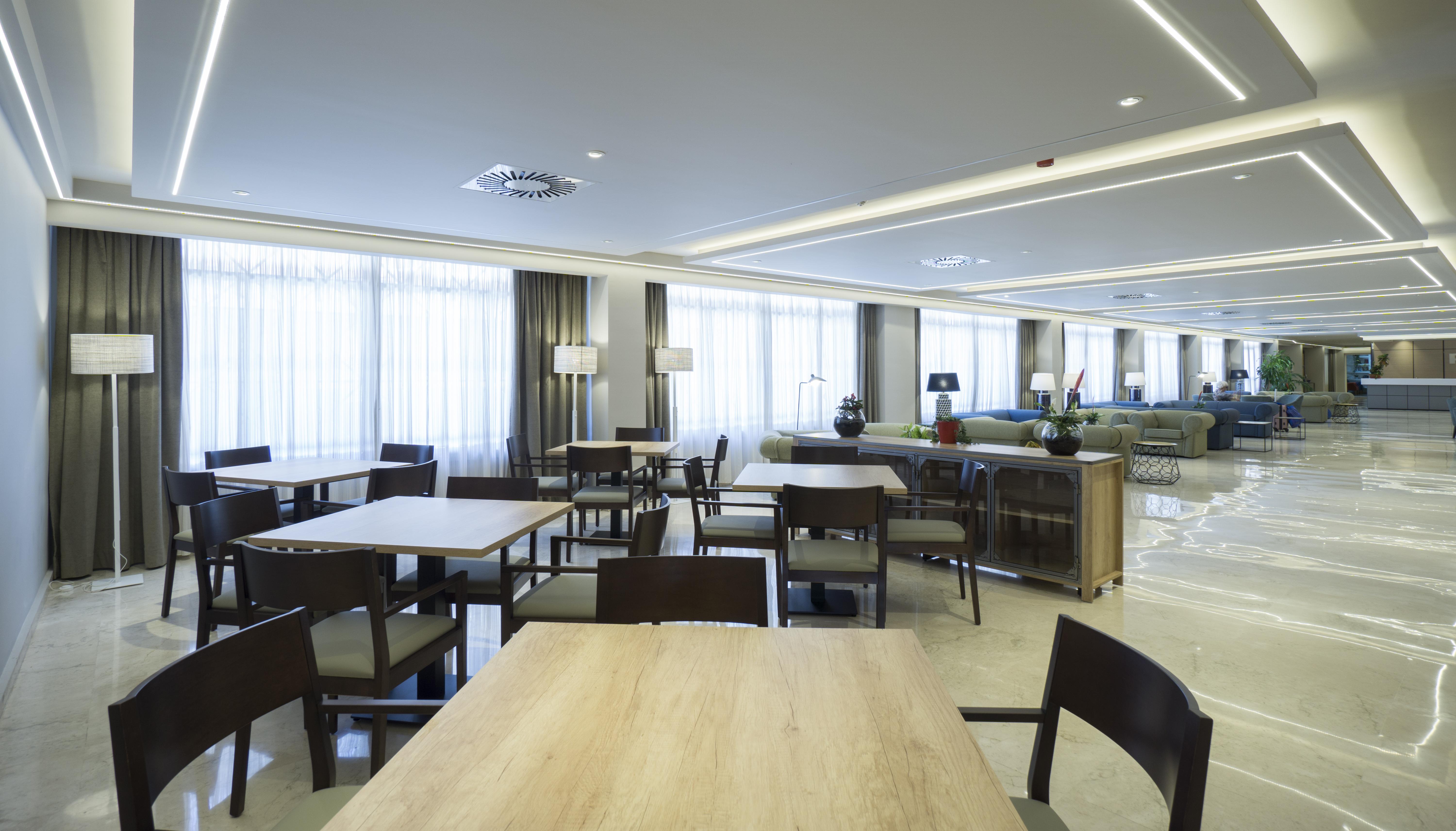 Hotel Apartamentos Pyr Fuengirola Εξωτερικό φωτογραφία
