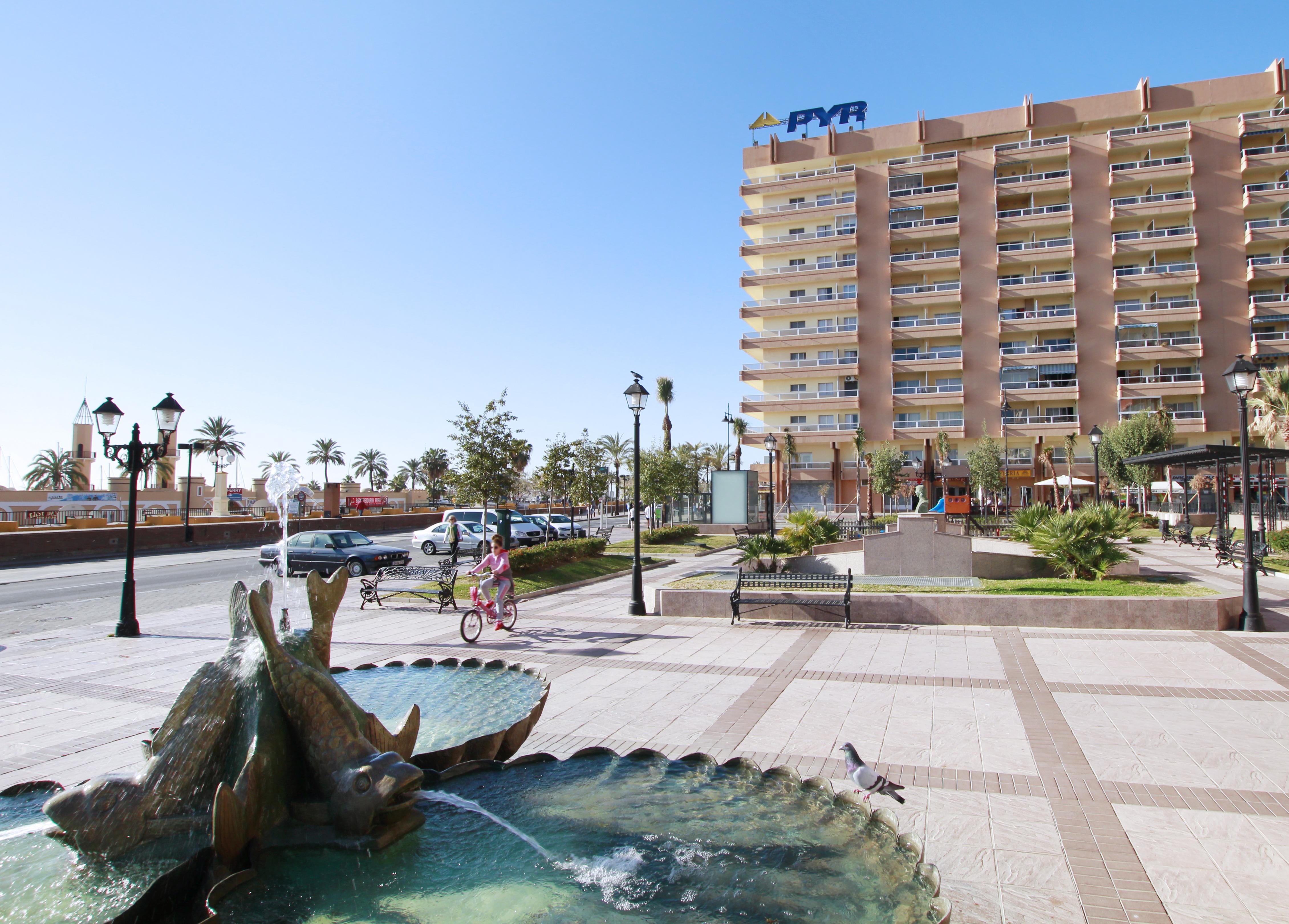 Hotel Apartamentos Pyr Fuengirola Εξωτερικό φωτογραφία