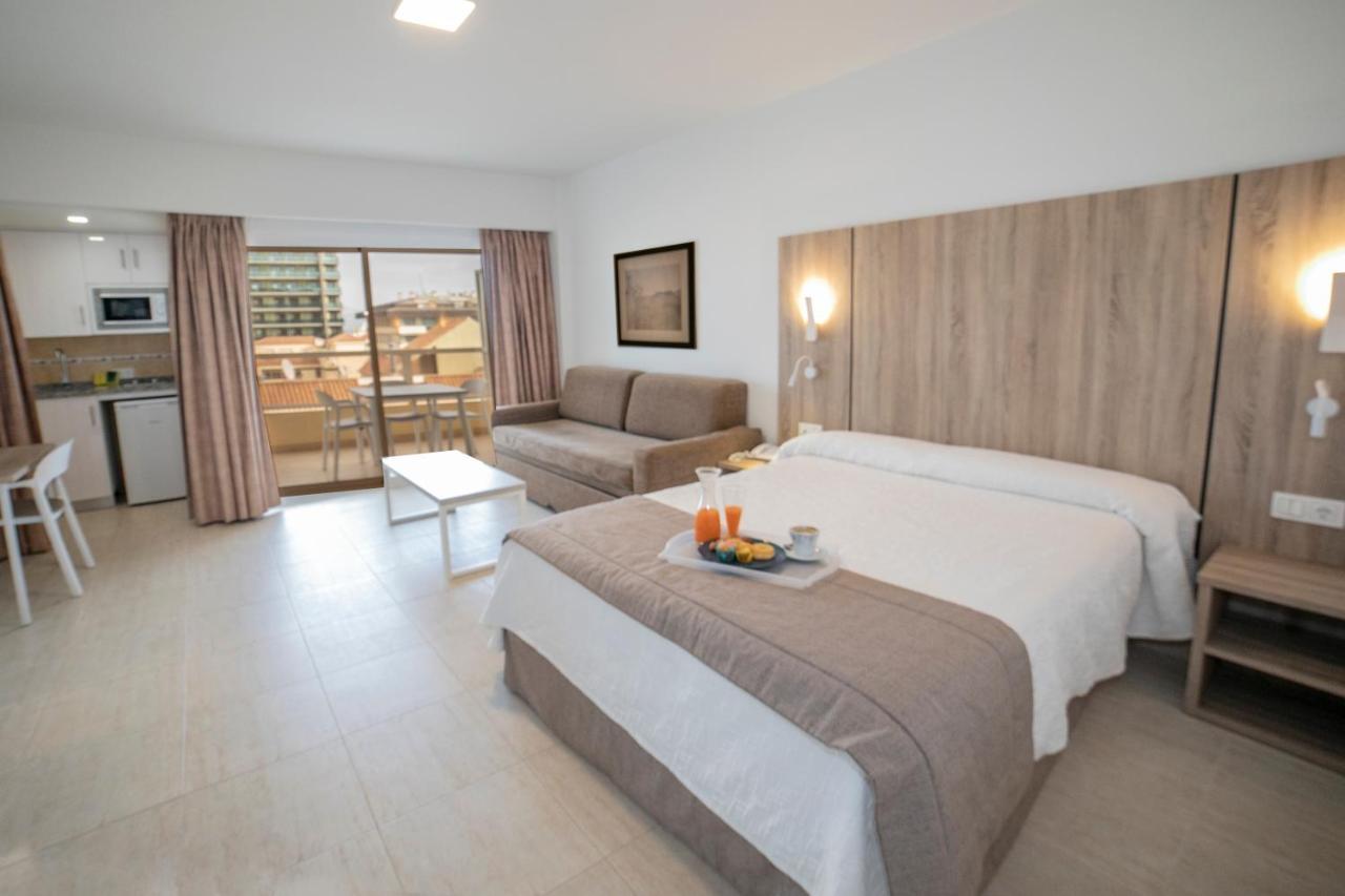Hotel Apartamentos Pyr Fuengirola Εξωτερικό φωτογραφία