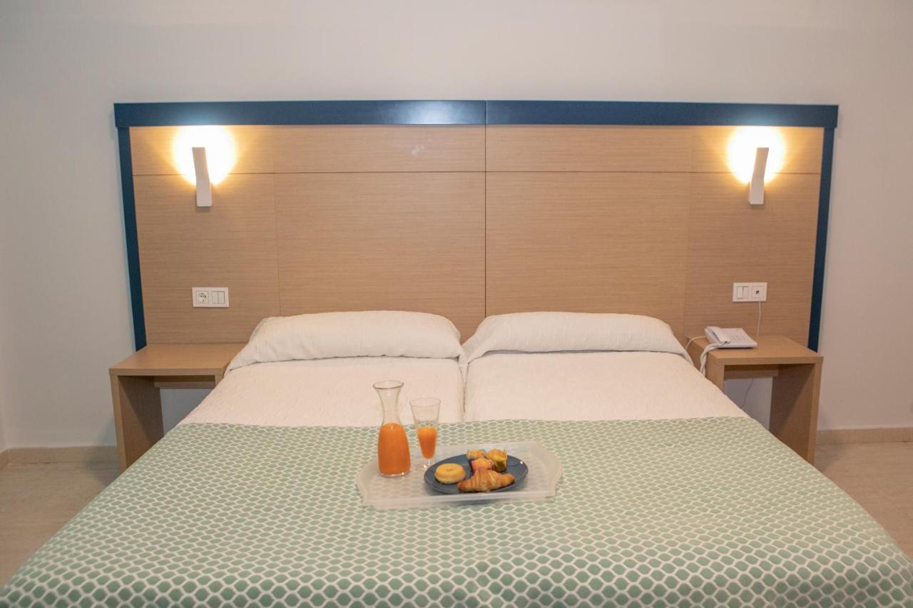 Hotel Apartamentos Pyr Fuengirola Εξωτερικό φωτογραφία