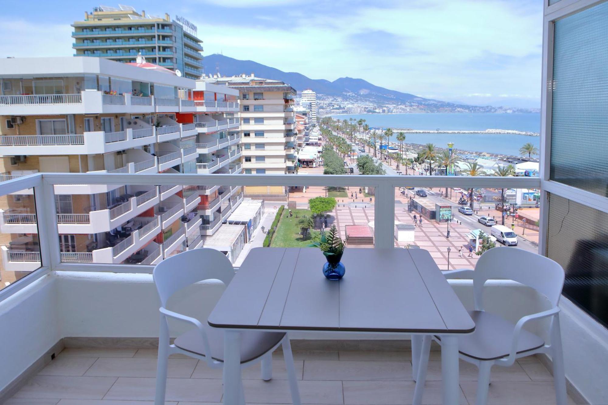 Hotel Apartamentos Pyr Fuengirola Εξωτερικό φωτογραφία