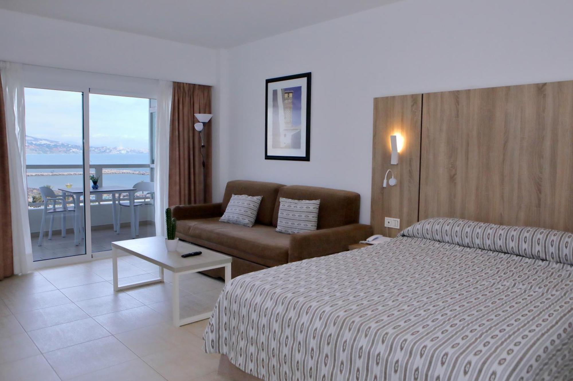 Hotel Apartamentos Pyr Fuengirola Εξωτερικό φωτογραφία