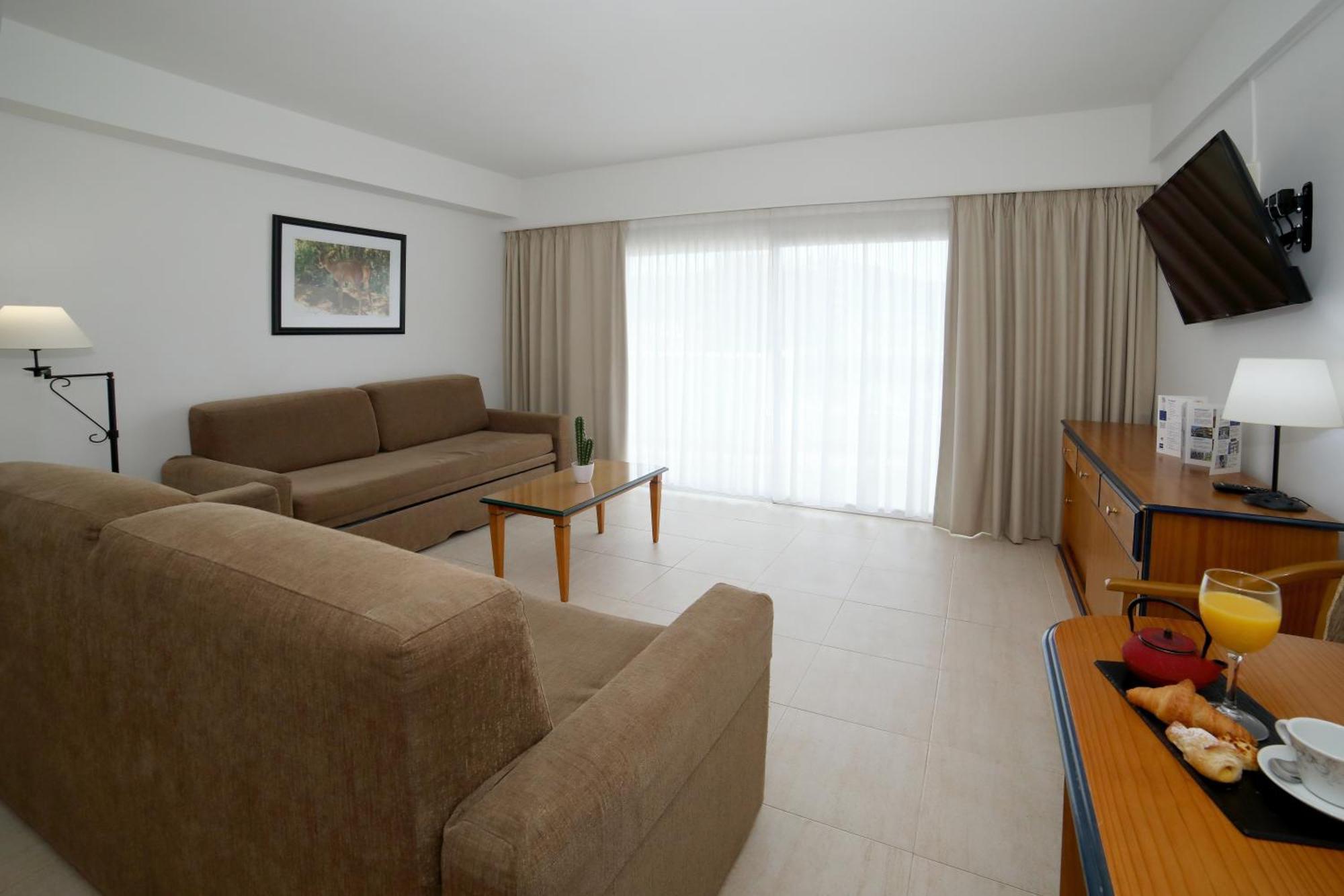 Hotel Apartamentos Pyr Fuengirola Εξωτερικό φωτογραφία