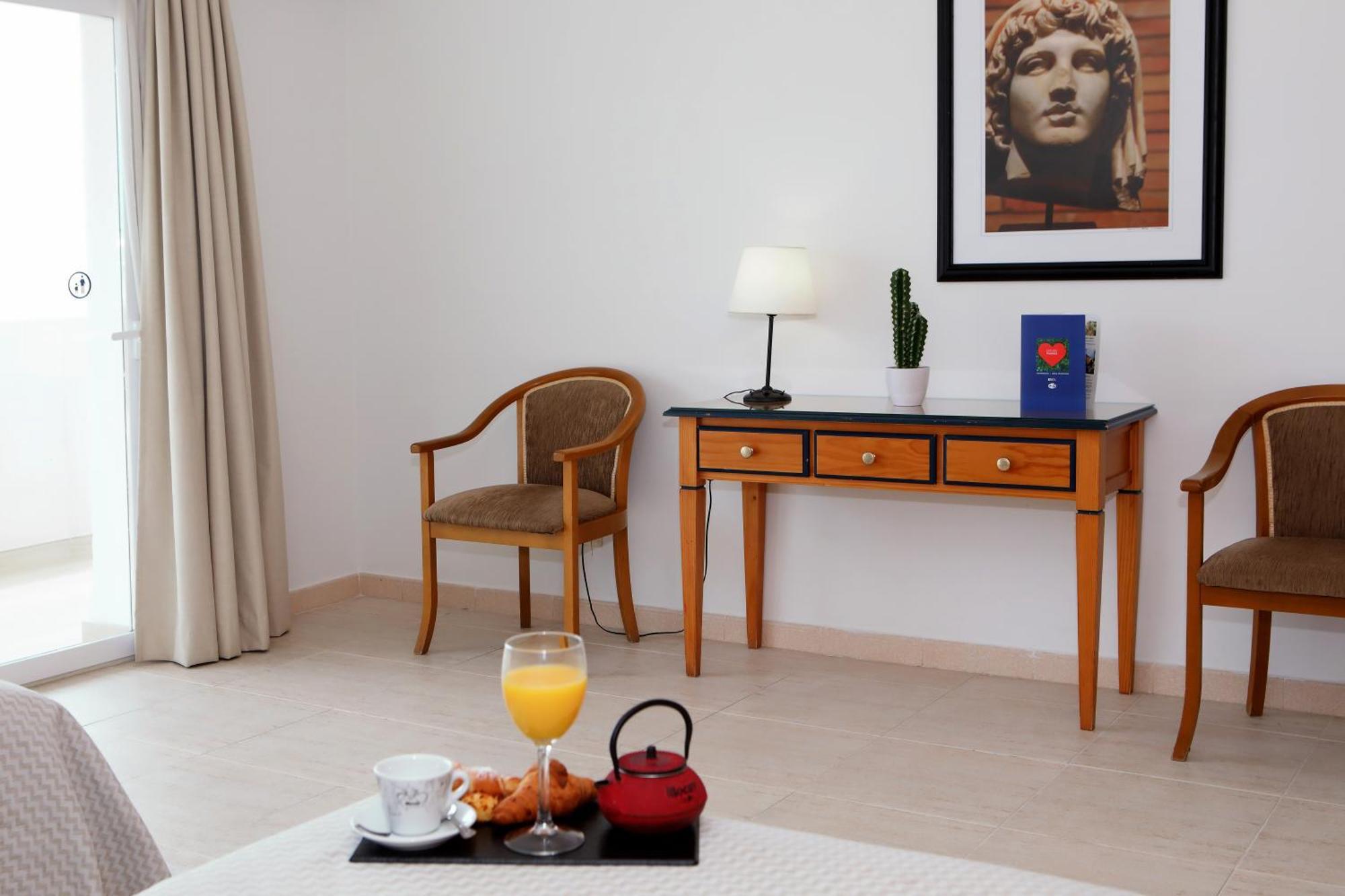 Hotel Apartamentos Pyr Fuengirola Εξωτερικό φωτογραφία