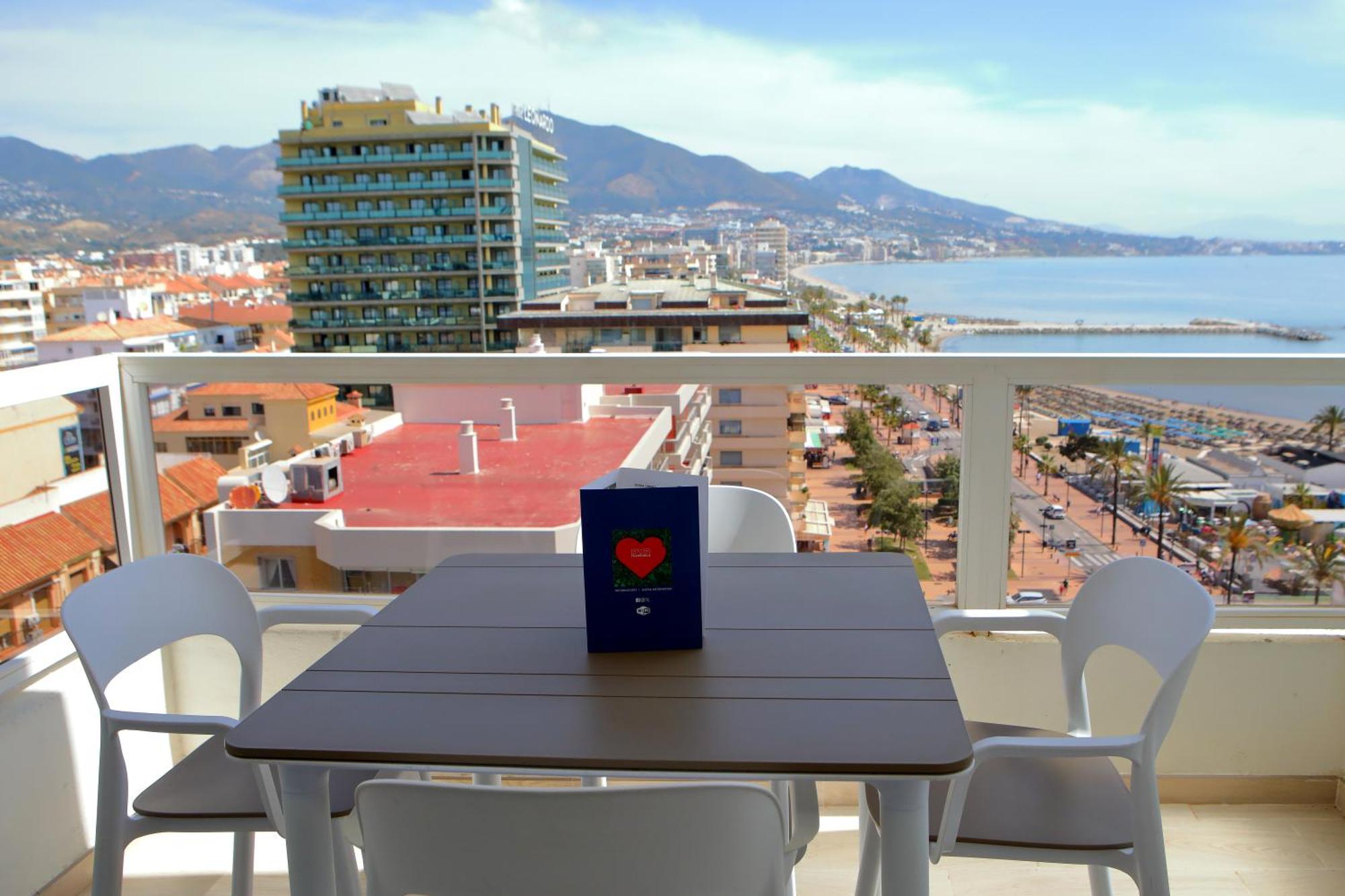 Hotel Apartamentos Pyr Fuengirola Εξωτερικό φωτογραφία
